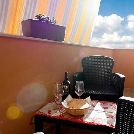 Apartmán Kris87 A 5 Minuti Dal Porto Alghero Exteriér fotografie