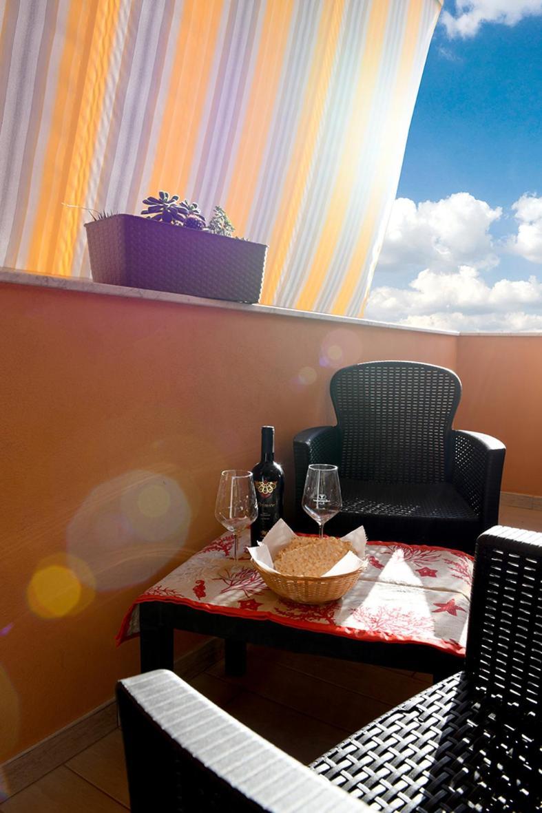 Apartmán Kris87 A 5 Minuti Dal Porto Alghero Exteriér fotografie